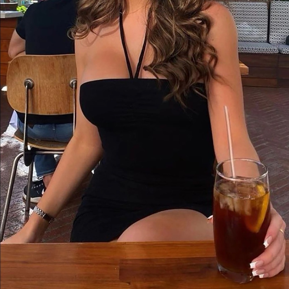 Black halter bodycon dress🦇🦇🦇